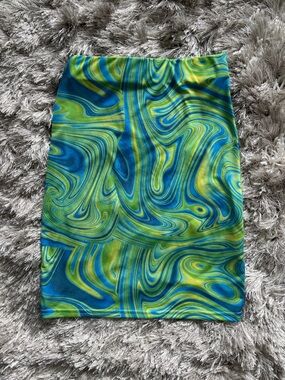 Pretty Little Thing Skirt💙💚